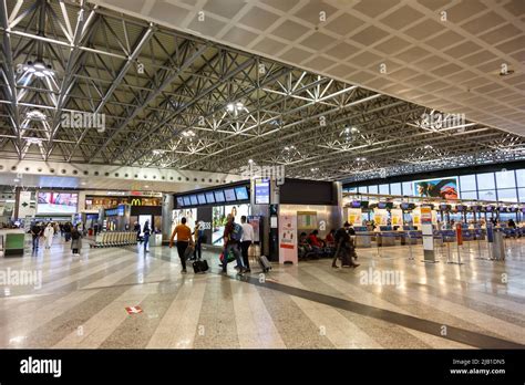 burberry malpensa|Malpensa Airport T1 Milan .